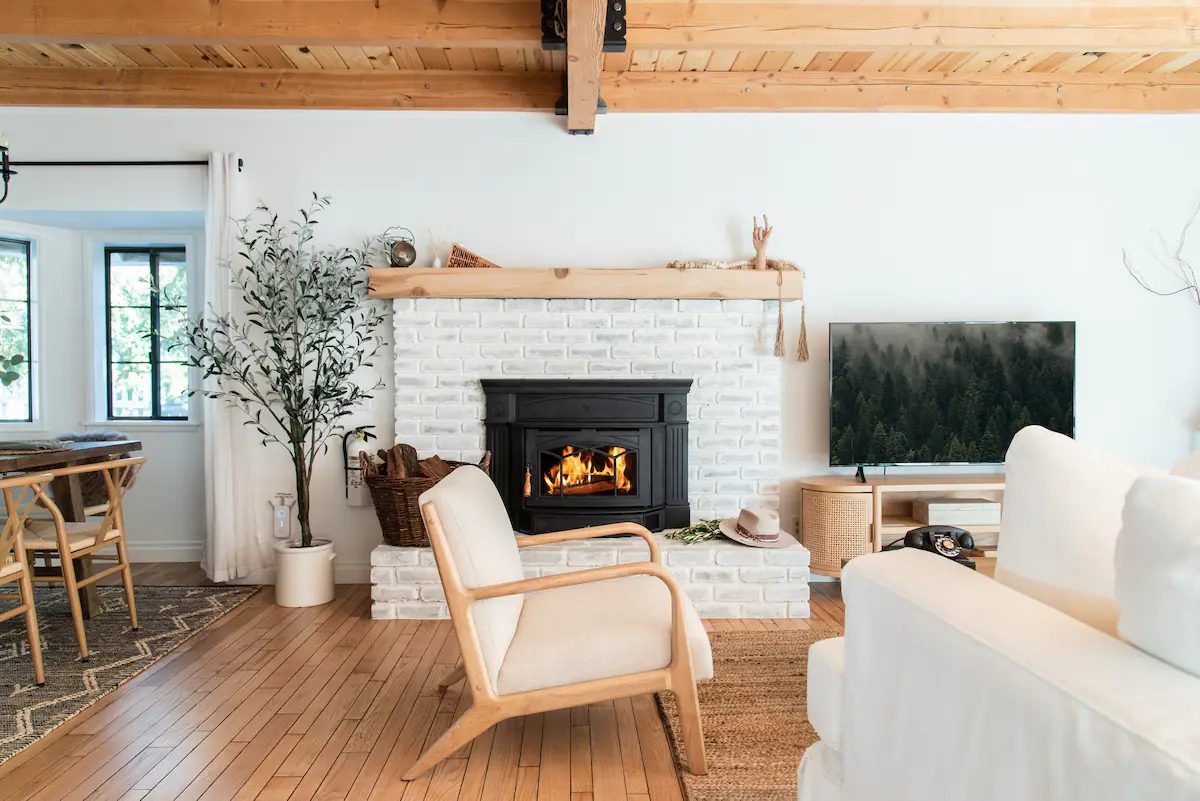 Wild Olive Lodge Living Room, Running Springs Cabin near Big Bear and Lake Gregory